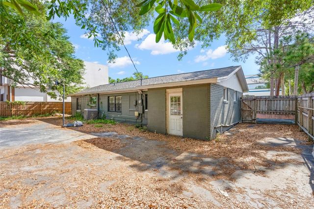 110 N LINCOLN AVENUE, Tampa, FL 33609