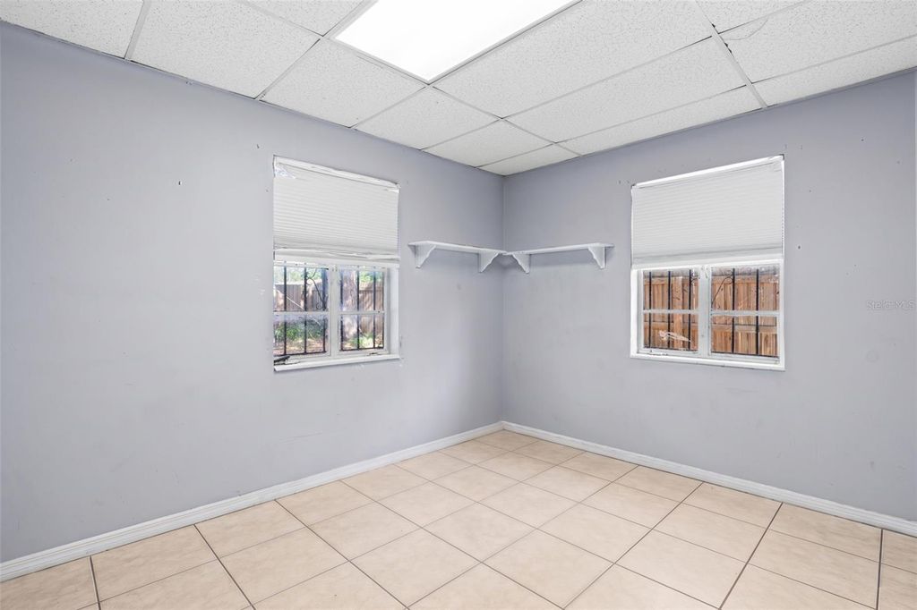 Image 18 of property listing at 110 N LINCOLN AVENUE, Tampa, FL 33609
