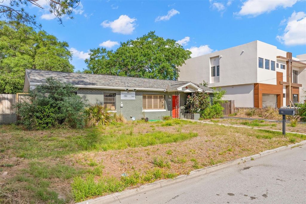 Image 3 of property listing at 110 N LINCOLN AVENUE, Tampa, FL 33609