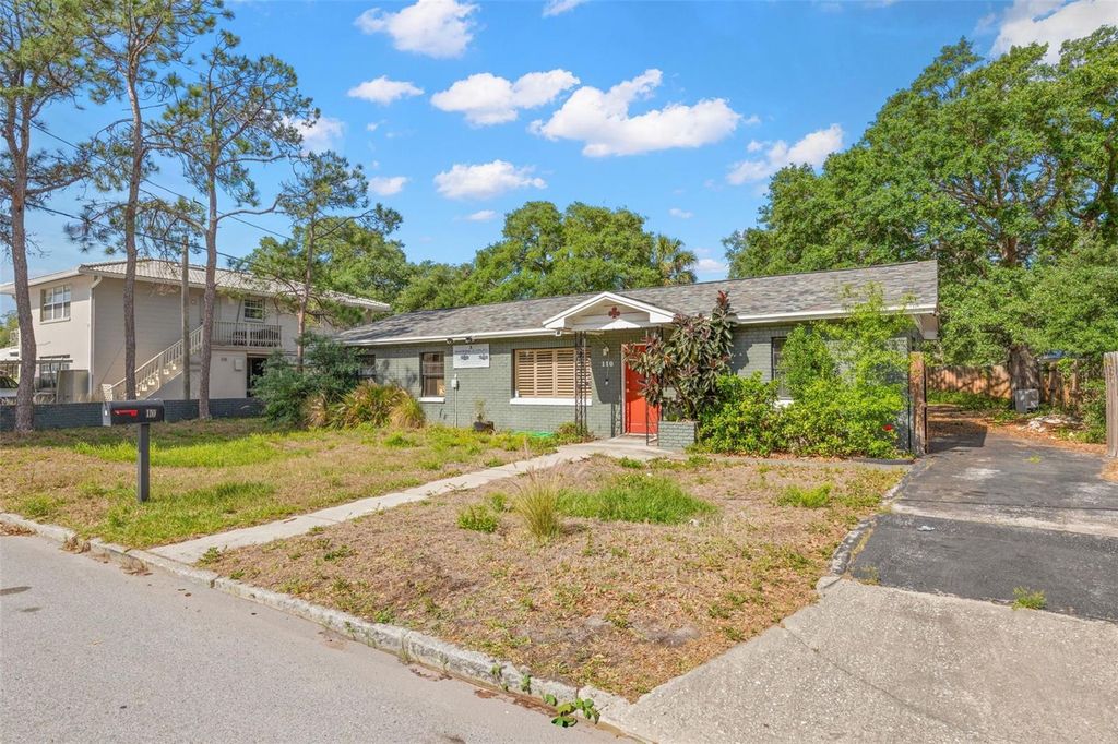 Image 28 of property listing at 110 N LINCOLN AVENUE, Tampa, FL 33609
