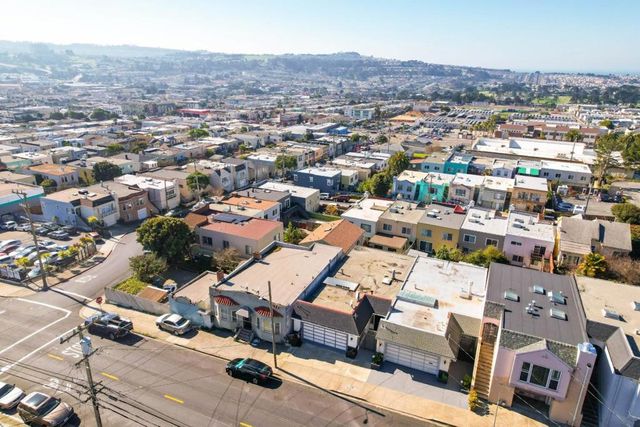 584 Hillside Boulevard, Daly City, CA 94014