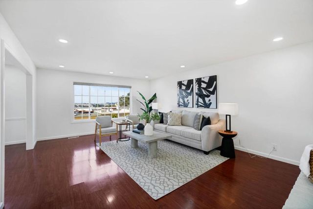 584 Hillside Boulevard, Daly City, CA 94014