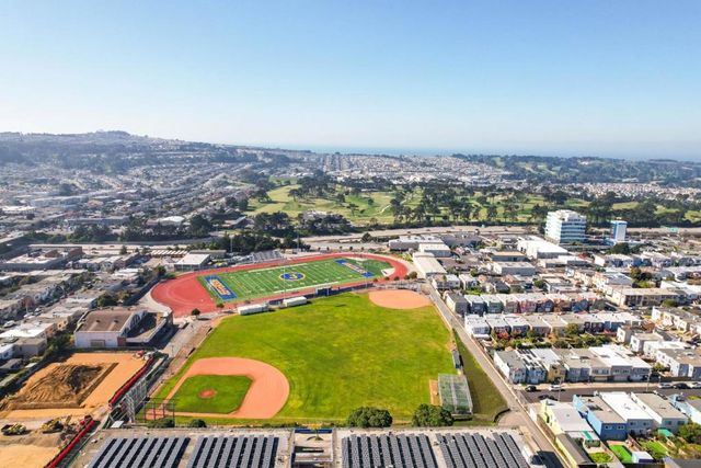 584 Hillside Boulevard, Daly City, CA 94014