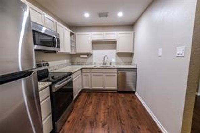 11911 Metmora Court, Fort Worth, TX 76008