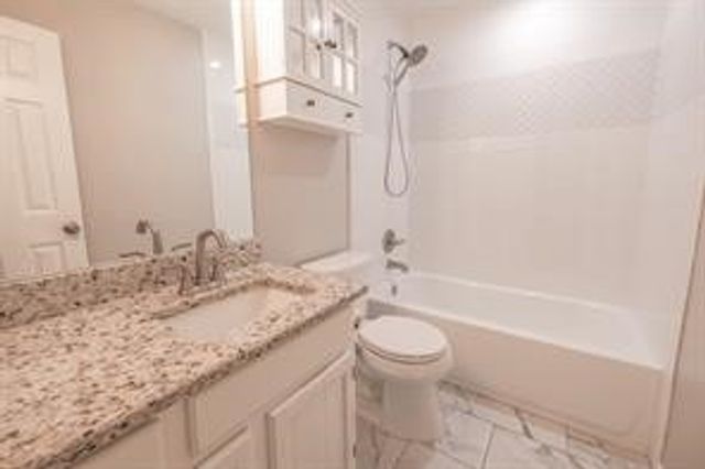 11911 Metmora Court, Fort Worth, TX 76008