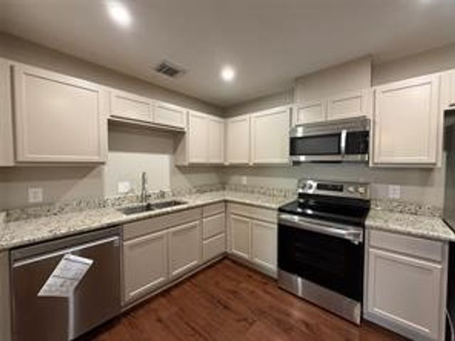 11911 Metmora Court, Fort Worth, TX 76008