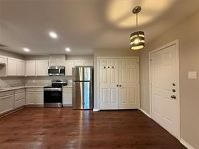 11911 Metmora Court, Fort Worth, TX 76008