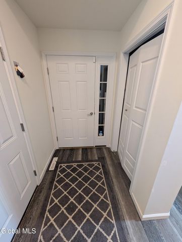 36 Chip Shot Way, Mechanicville, NY 12118