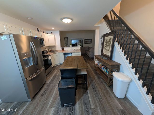 36 Chip Shot Way, Mechanicville, NY 12118