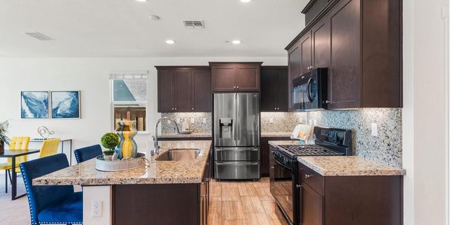 3026 Mulholland Dr, Lathrop, CA 95330