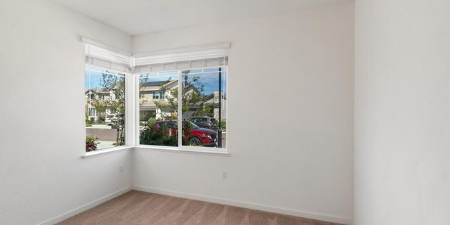 3026 Mulholland Dr, Lathrop, CA 95330