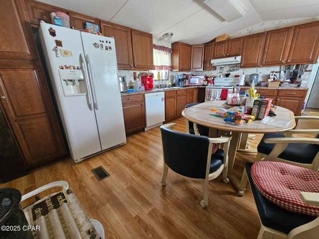 5279 NW County Rd 274, Altha, FL 32421