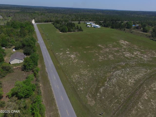 5279 NW County Rd 274, Altha, FL 32421