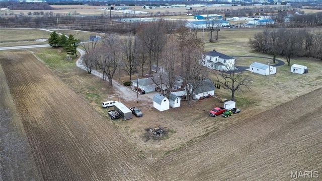 4402 Wanda Road, Edwardsville, IL 62025