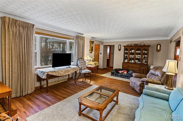 4402 Wanda Road, Edwardsville, IL 62025