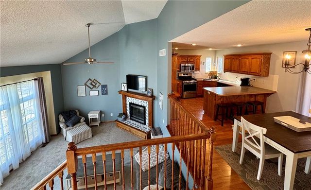 300 N Hickory Street, Gardner, KS 66030