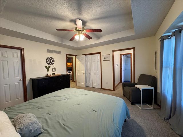 300 N Hickory Street, Gardner, KS 66030