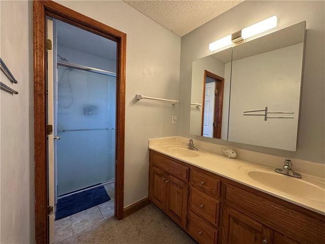 300 N Hickory Street, Gardner, KS 66030