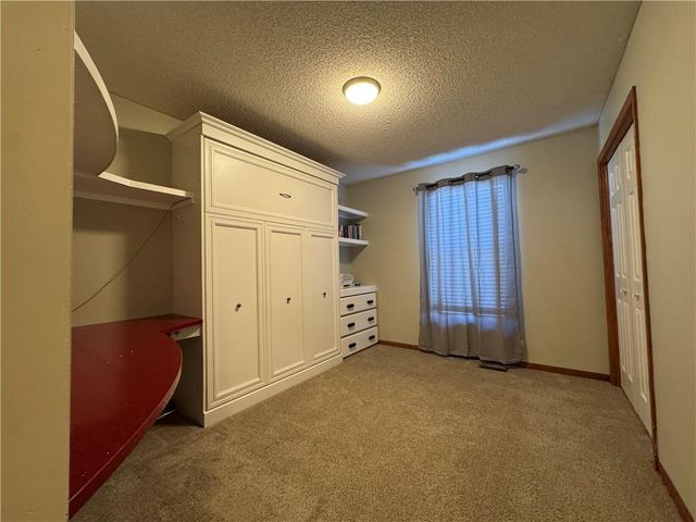 300 N Hickory Street, Gardner, KS 66030