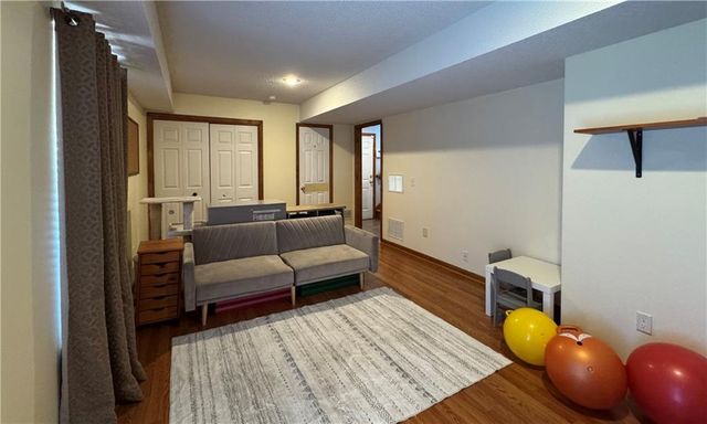 300 N Hickory Street, Gardner, KS 66030