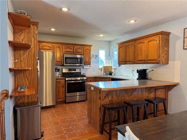 300 N Hickory Street, Gardner, KS 66030