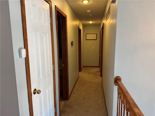 300 N Hickory Street, Gardner, KS 66030