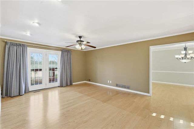 2224 Colonial Drive, Gainesville, GA 30501