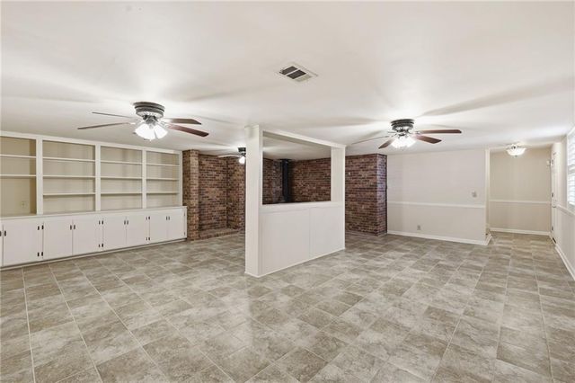 2224 Colonial Drive, Gainesville, GA 30501