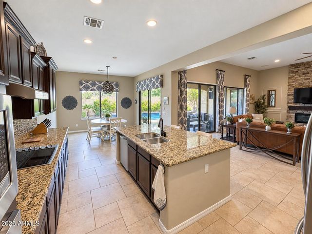 1522 W HORSETAIL Trail, Phoenix, AZ 85085