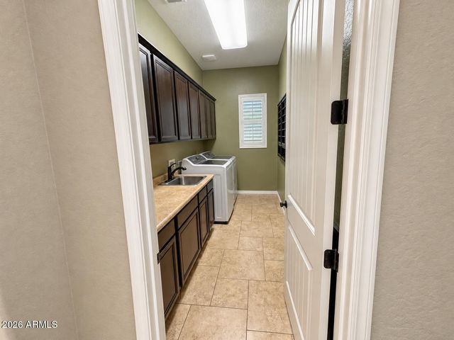 1522 W HORSETAIL Trail, Phoenix, AZ 85085