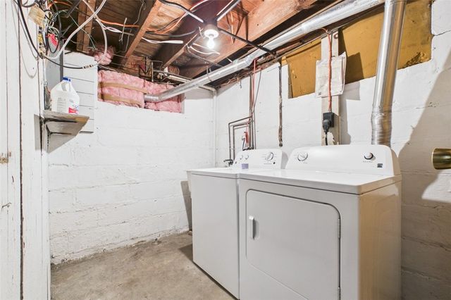 115-117 Genesee Park Blvd, Rochester, NY 14611