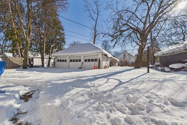 115-117 Genesee Park Blvd, Rochester, NY 14611