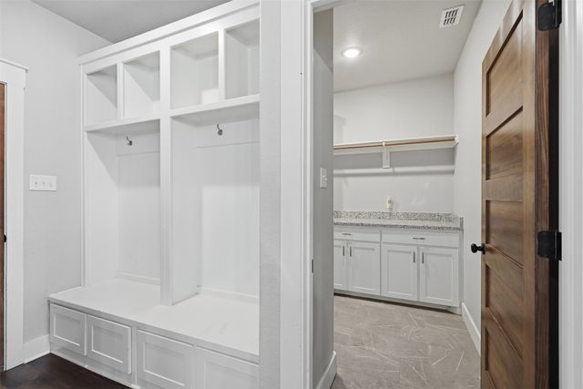 109 Stonegate Avenue, Weatherford, TX 76087