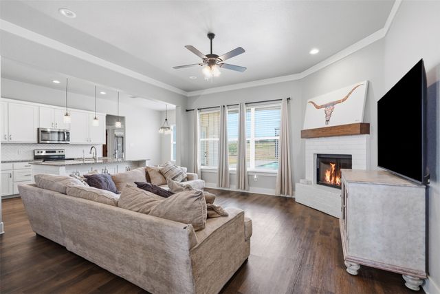 109 Stonegate Avenue, Weatherford, TX 76087