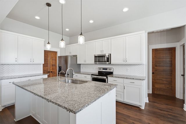 109 Stonegate Avenue, Weatherford, TX 76087
