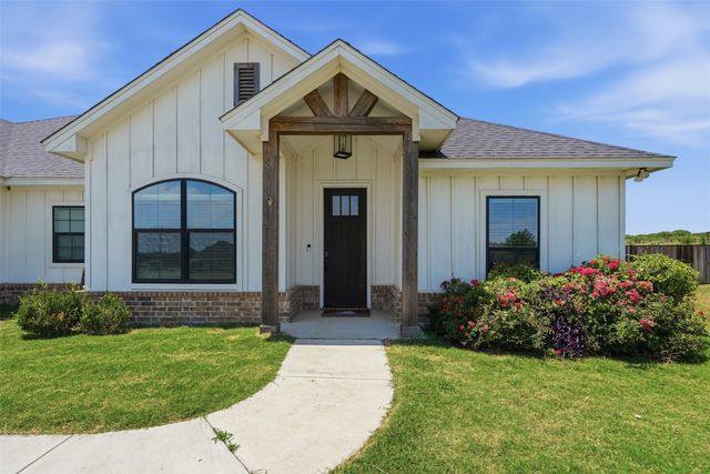 109 Stonegate Avenue, Weatherford, TX 76087