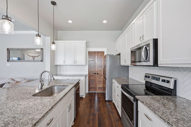109 Stonegate Avenue, Weatherford, TX 76087