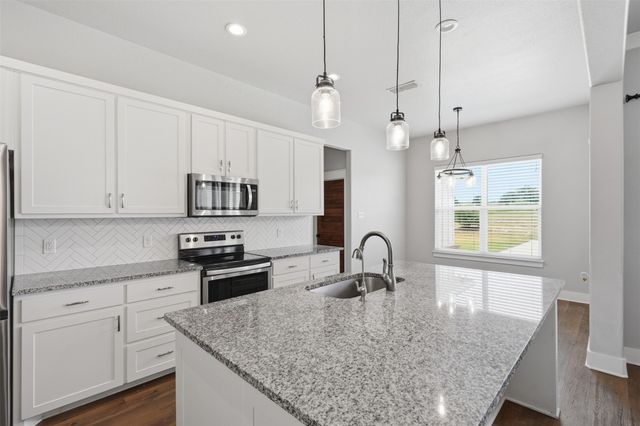 109 Stonegate Avenue, Weatherford, TX 76087