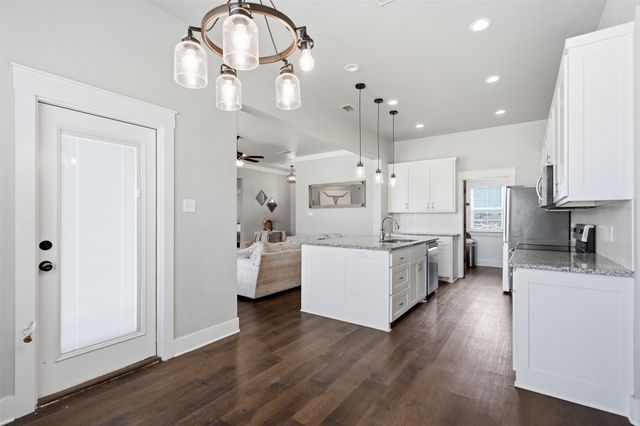 109 Stonegate Avenue, Weatherford, TX 76087