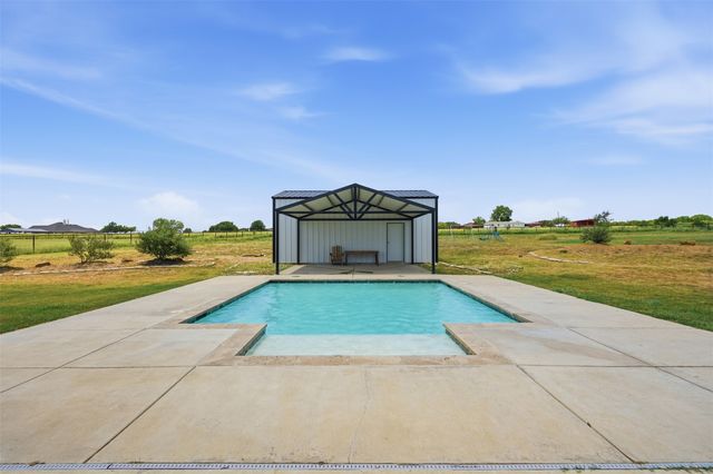 109 Stonegate Avenue, Weatherford, TX 76087