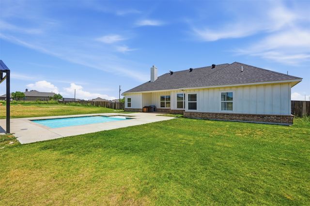 109 Stonegate Avenue, Weatherford, TX 76087