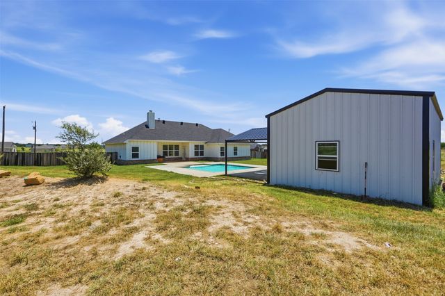 109 Stonegate Avenue, Weatherford, TX 76087