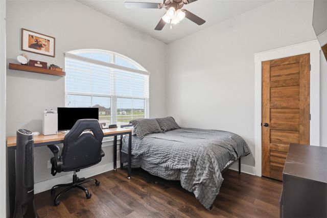109 Stonegate Avenue, Weatherford, TX 76087
