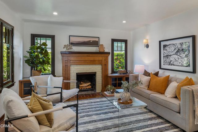 859 Sunset Avenue, Pasadena, CA 91103