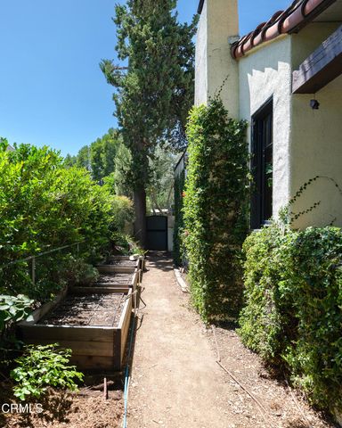 859 Sunset Avenue, Pasadena, CA 91103