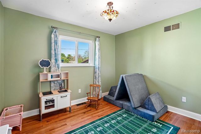 157 East Street, Oxford, MI 48371