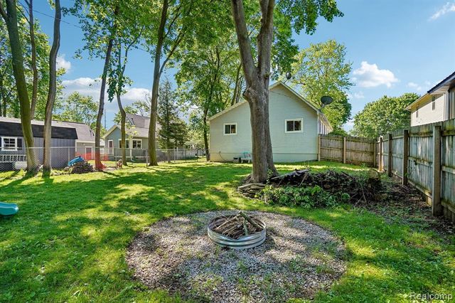 157 East Street, Oxford, MI 48371