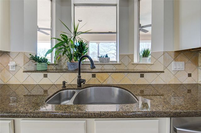 4007 Perry Knoll Court, Sugar Land, TX 77479