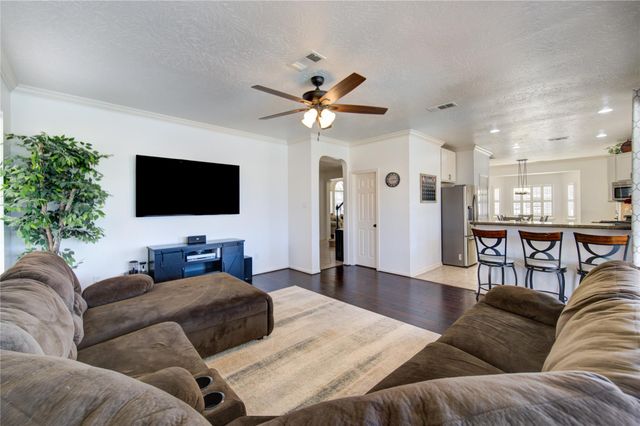 4007 Perry Knoll Court, Sugar Land, TX 77479