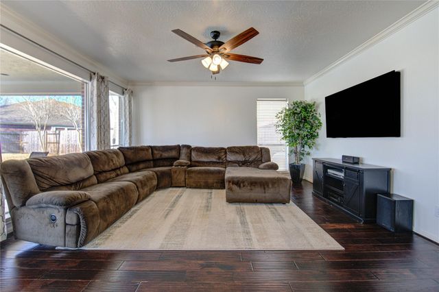 4007 Perry Knoll Court, Sugar Land, TX 77479